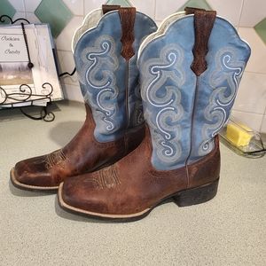 Womens square toe Ariat boots